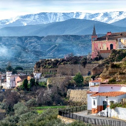 AlpiedelasierraBrunette