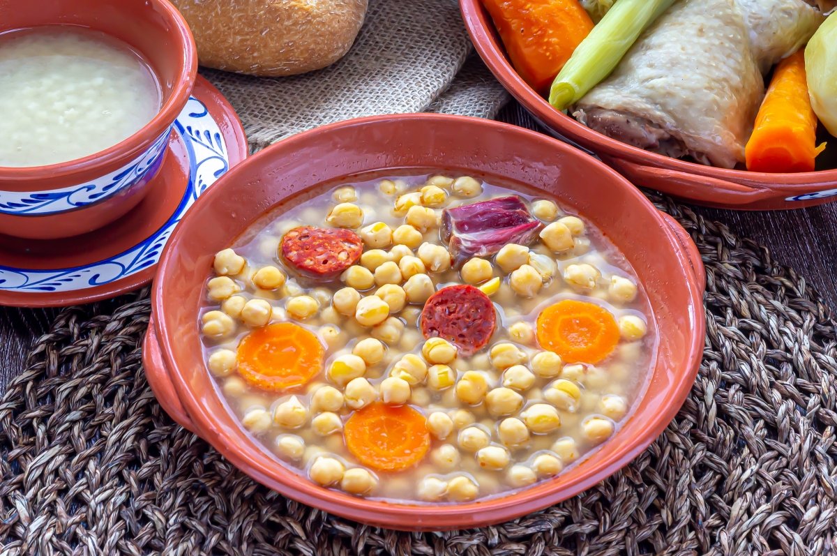 cocido-de-garbanzos cocido-de-garbanzos